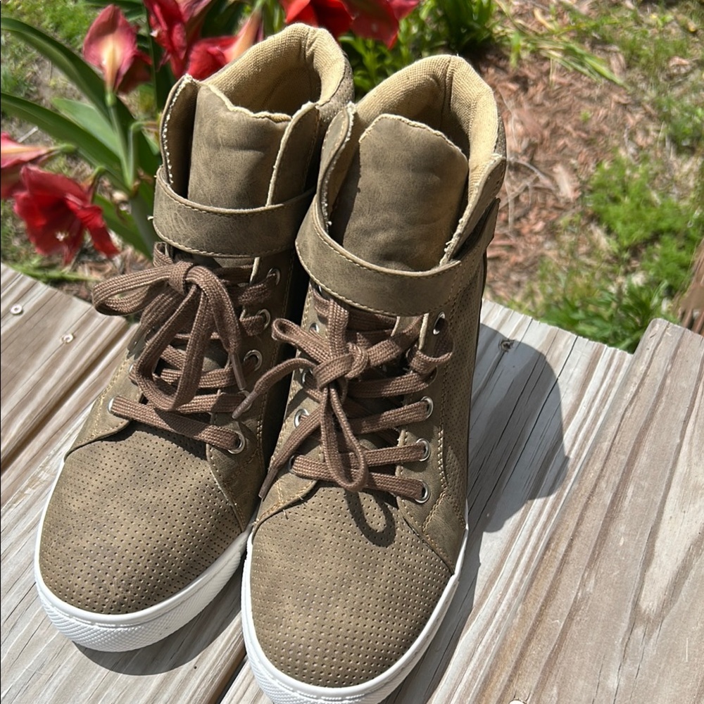 Brown Ankle Boots for Women